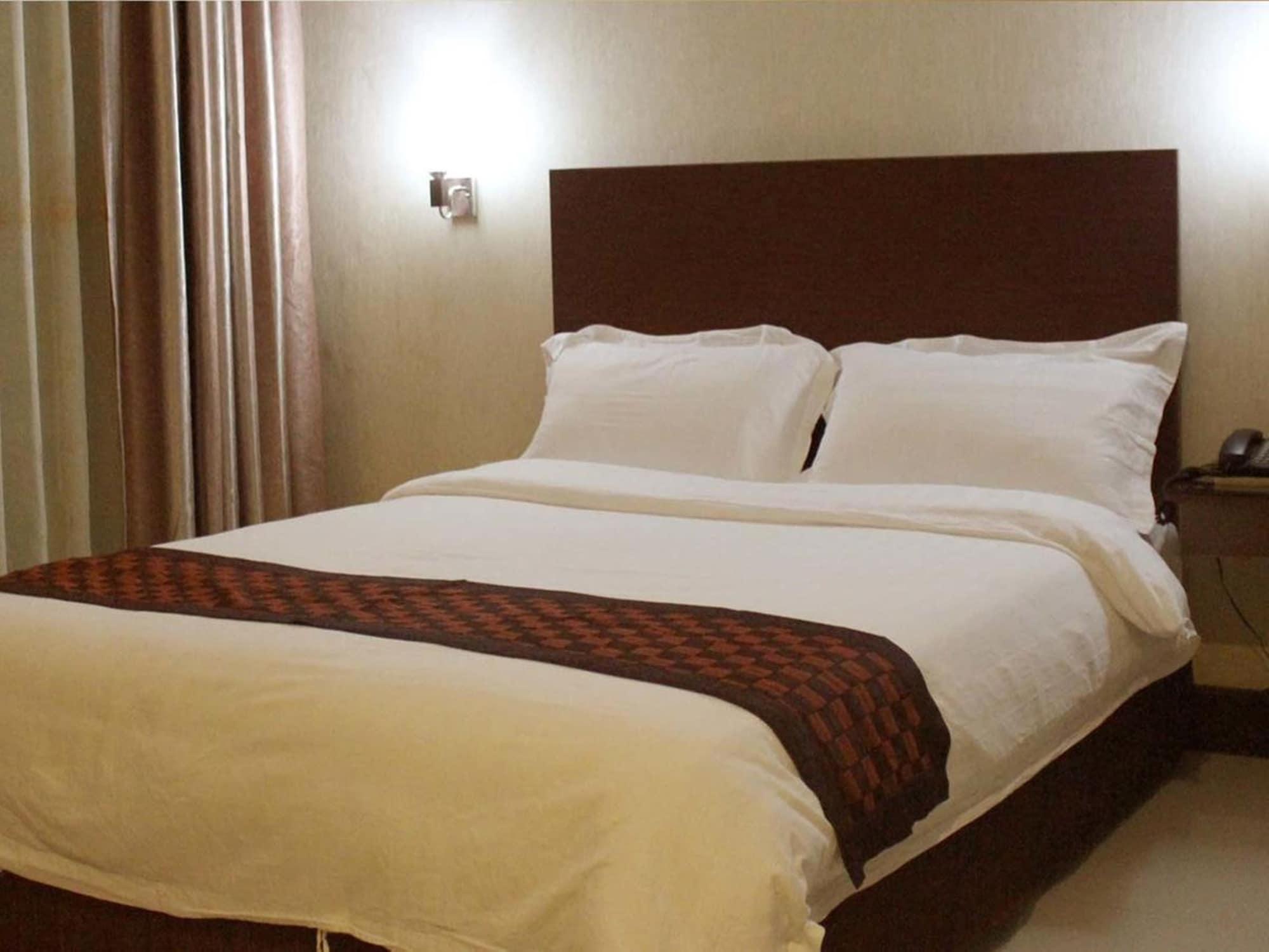 Baguio Crown Legacy Hotel Baguio City Екстер'єр фото